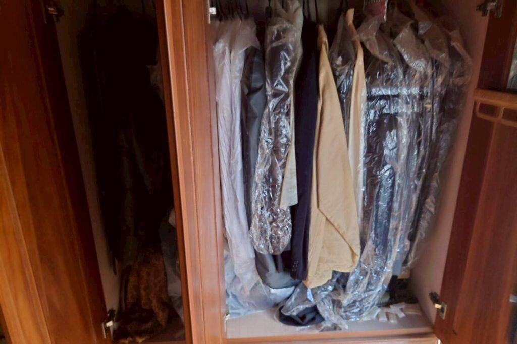 秋田県能代市2LDKアパートJ様の作業事例 Before