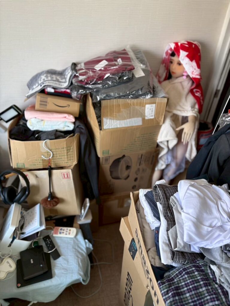 広島県広島市南区4LDK二世帯住宅K様の特殊清掃事例 Before