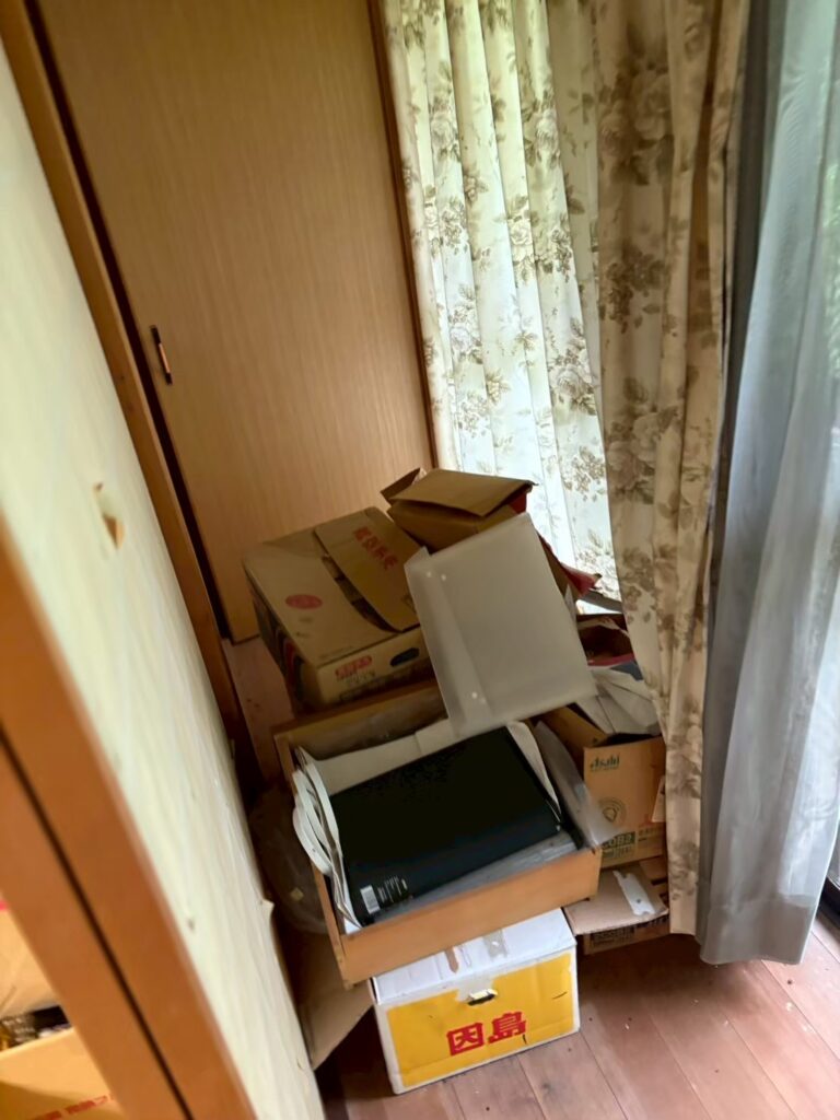 広島県呉市5LDK以上二世帯住宅O様の特殊清掃事例 Before