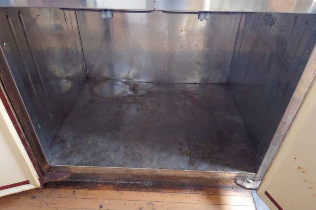 岡山県西粟倉村3LDK二世帯住宅H様の特殊清掃事例 After