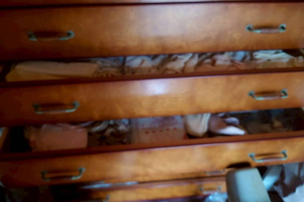 島根県大田市1KアパートK様の特殊清掃事例 Before