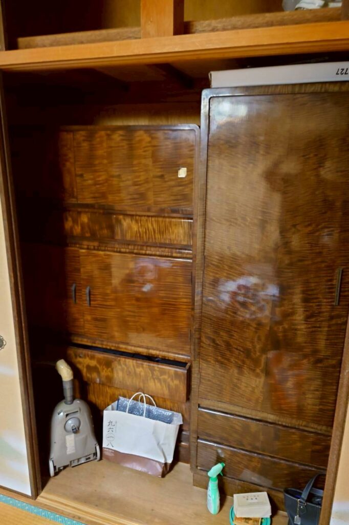 島根県川本町4LDK二世帯住宅F様の特殊清掃事例 Before