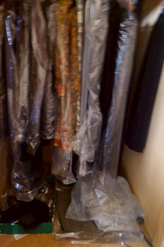 島根県吉賀町1KマンションW様の特殊清掃事例 Before