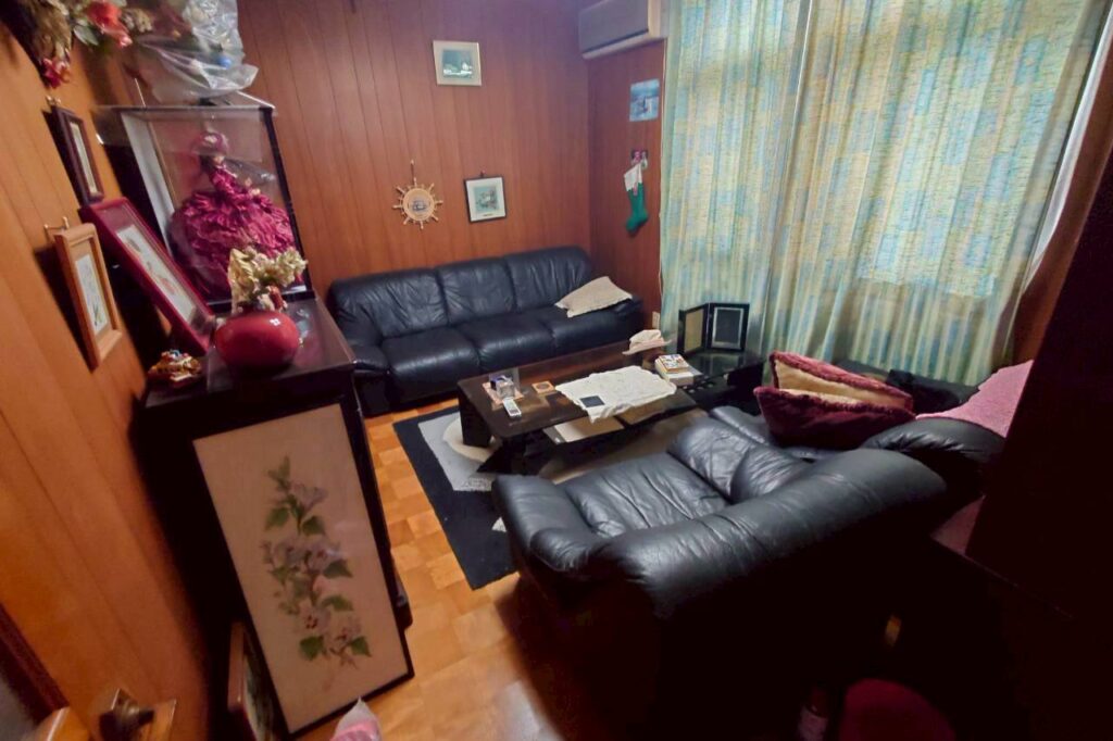 島根県海士町2DKマンションH様の特殊清掃事例 Before