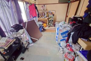 山口県防府市4LDK二世帯住宅H様の特殊清掃事例