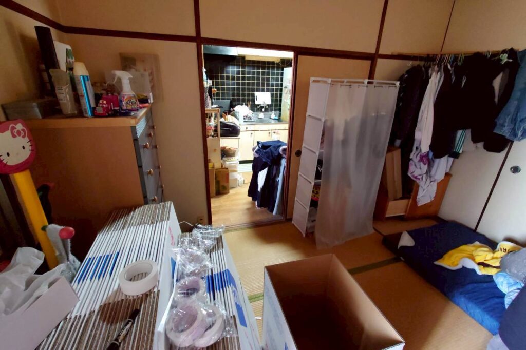 山口県岩国市2DKマンションT様の特殊清掃事例 Before