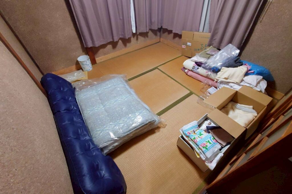 山口県美祢市5LDK以上二世帯住宅I様の特殊清掃事例 Before