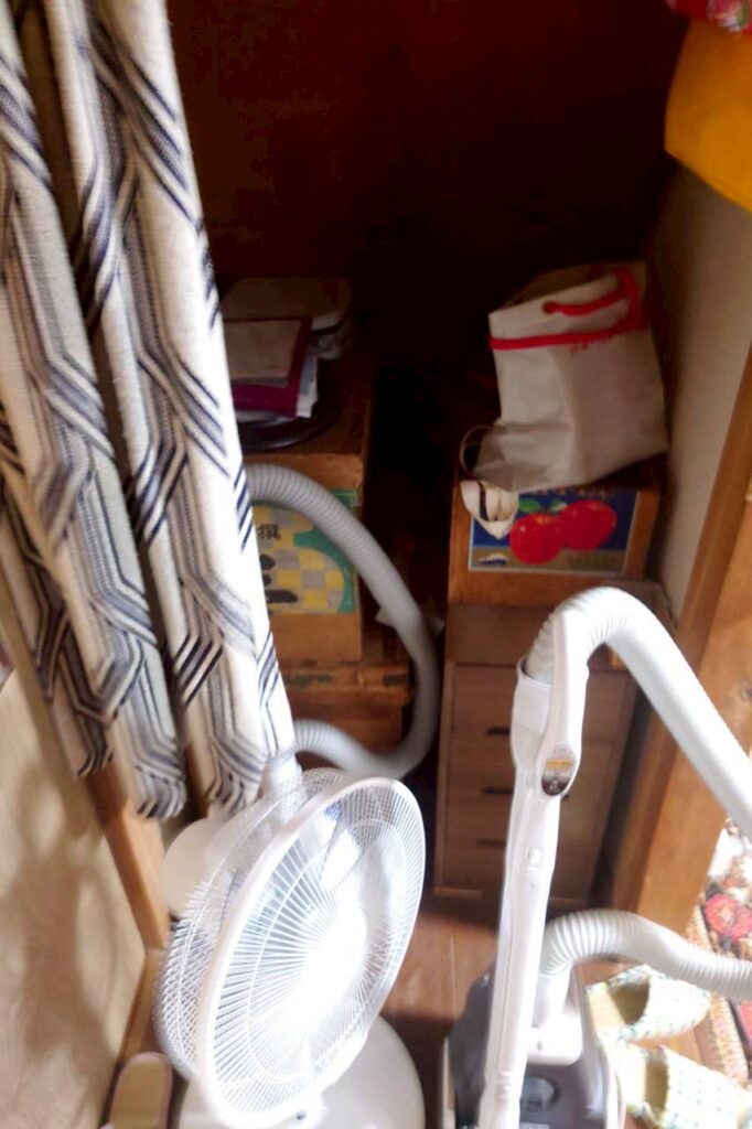 山口県上関町3LDK二世帯住宅K様の特殊清掃事例 Before