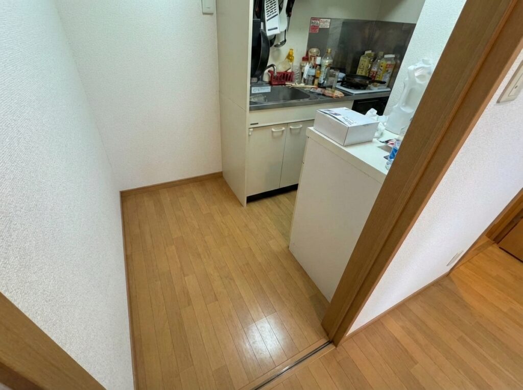 長崎県波佐見町1DKマンションF様のゴミ屋敷片付け事例 After