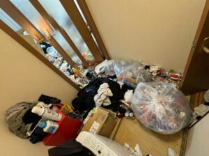 福岡県那珂川市2DKマンションM様のゴミ屋敷片付け事例