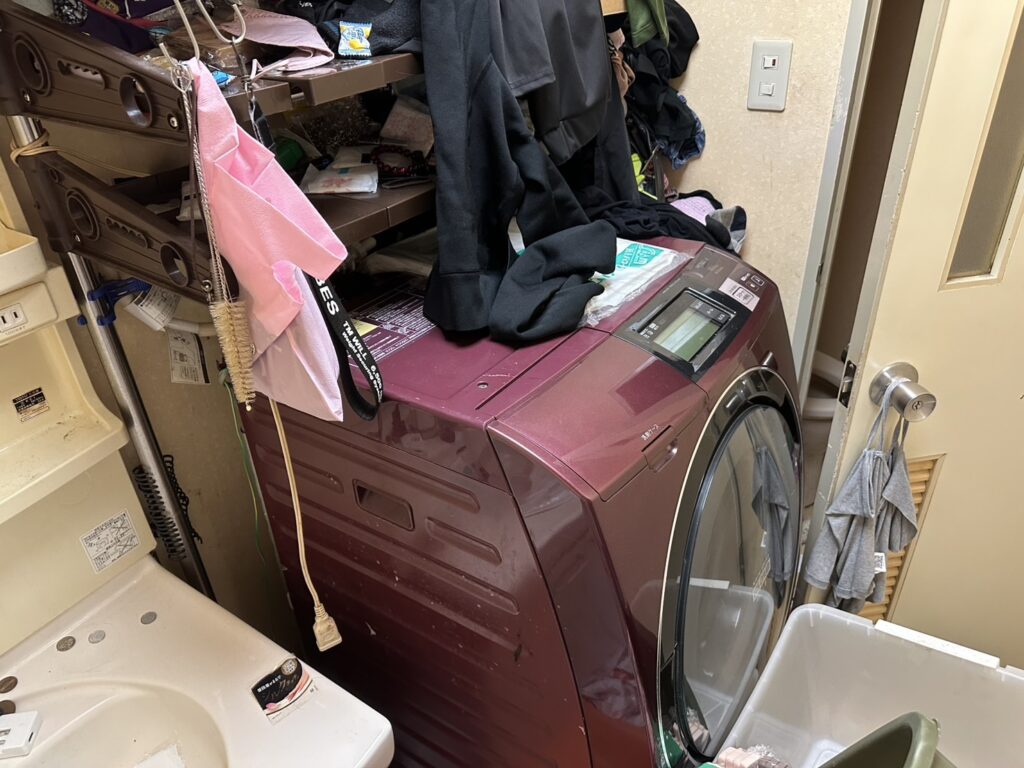 福岡県川崎町2LDK戸建てT様のゴミ屋敷片付け事例 Before