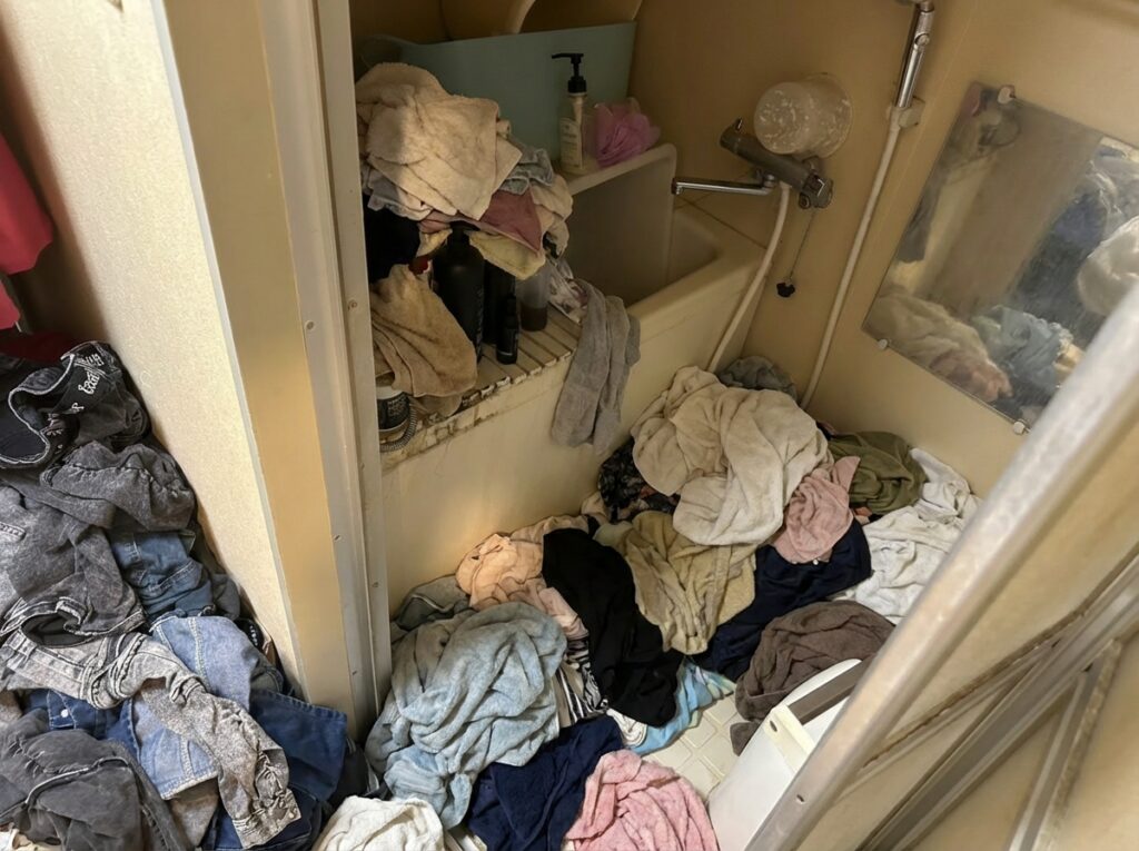 福岡県大刀洗町2DK戸建てS様のゴミ屋敷片付け事例 Before