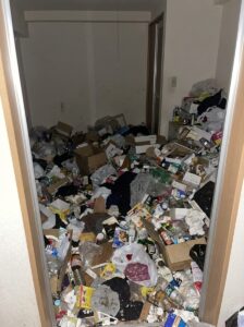 佐賀県神埼市2LDKマンションS様のゴミ屋敷片付け事例