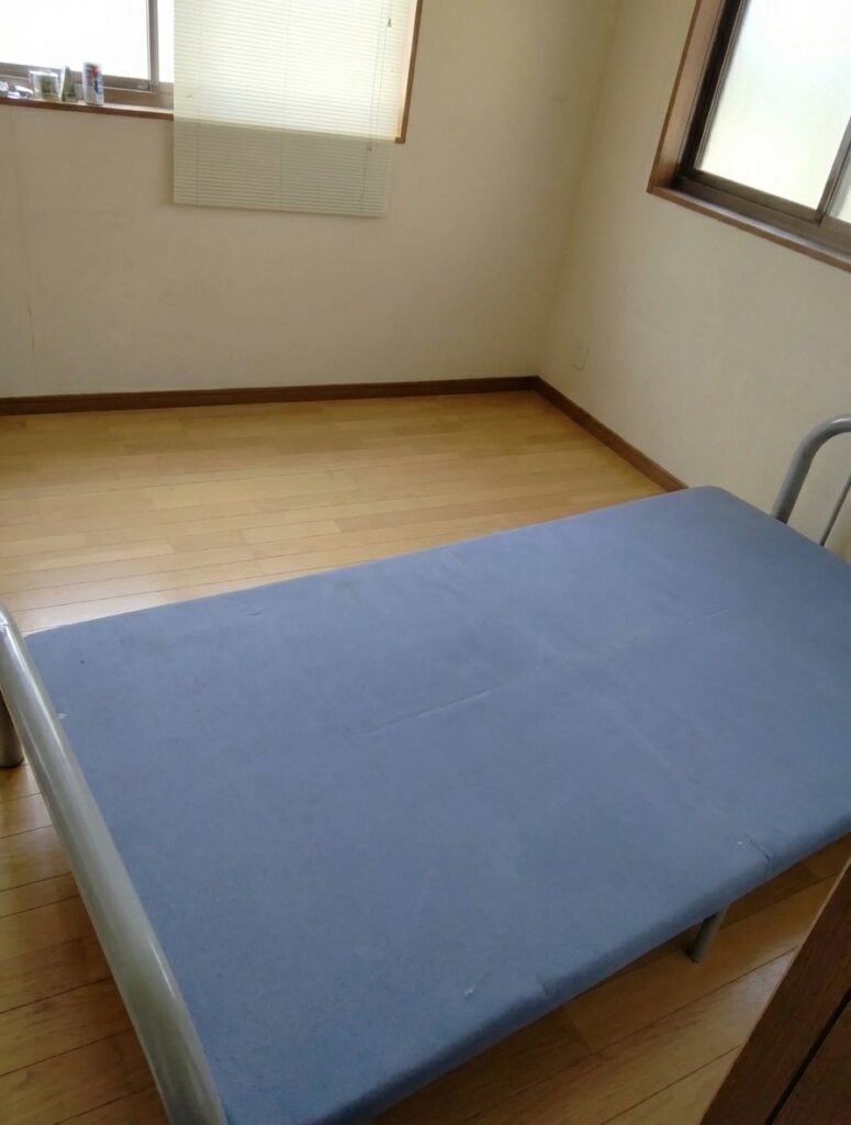 高知県宿毛市1KマンションH様のゴミ屋敷片付け事例 After