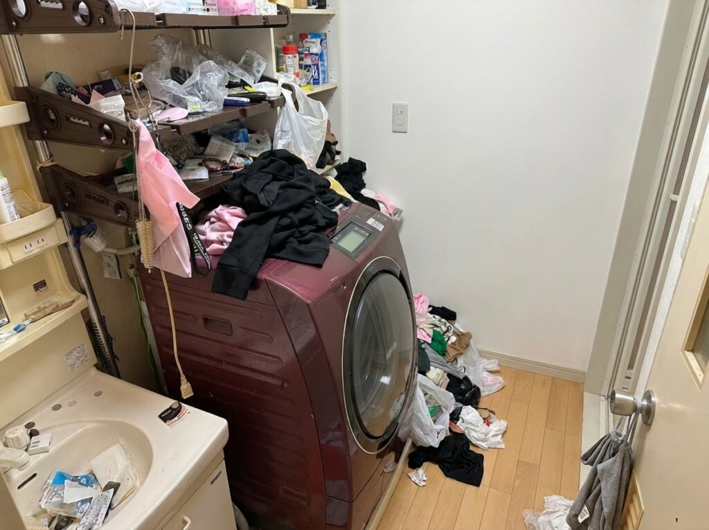 福岡県川崎町4LDK戸建てN様のゴミ屋敷片付け事例 Before