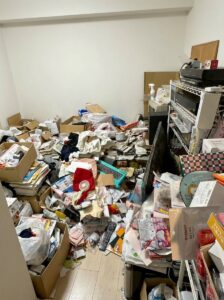 福岡県古賀市2DKマンションS様のゴミ屋敷片付け事例