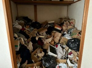 福岡県吉富町2DKマンションN様のゴミ屋敷片付け事例