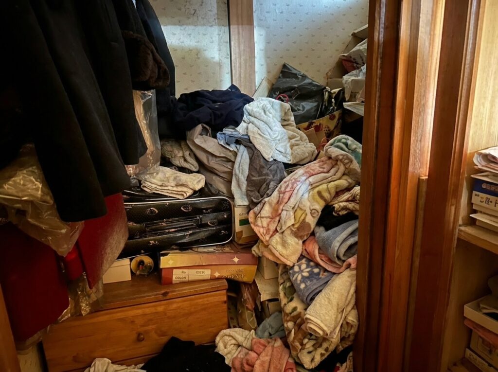 福岡県吉富町3LDKマンションH様のゴミ屋敷片付け事例 Before