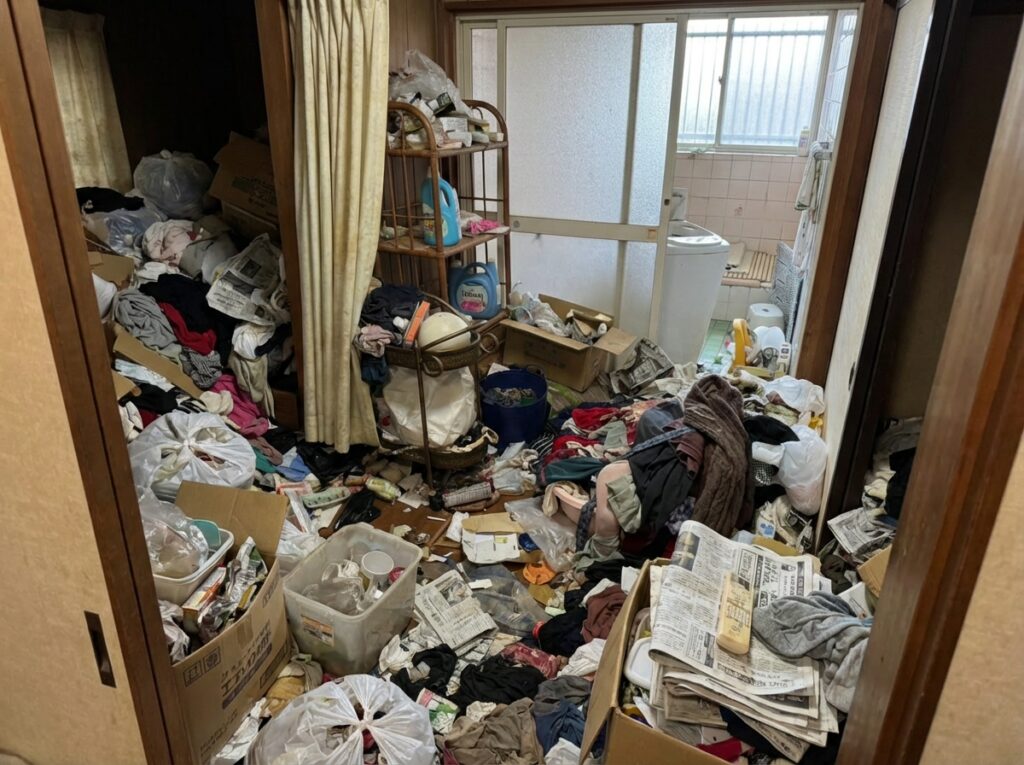 大分県国東市3LDK戸建てS様のゴミ屋敷片付け事例 Before