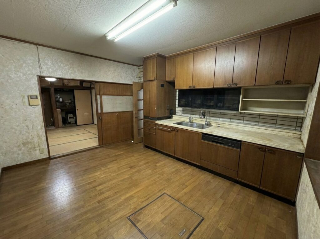 大分県杵築市2LDKアパートT様のゴミ屋敷片付け事例 After