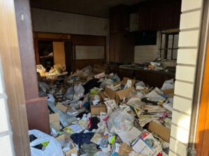 熊本県苓北町2LDKアパートO様のゴミ屋敷片付け事例