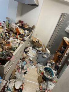 長崎県佐世保市2DKアパートY様のゴミ屋敷片付け事例