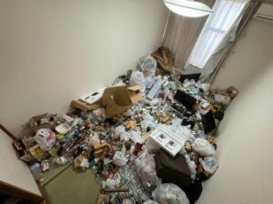 福岡県粕屋町1KマンションI様のゴミ屋敷片付け事例