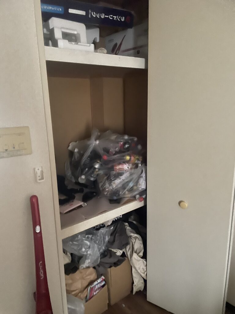 高知県いの町2LDK戸建てH様のゴミ屋敷片付け事例 Before