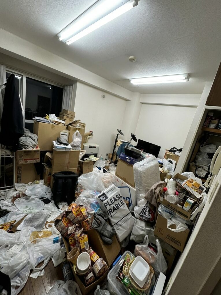 高知県佐川町4LDK戸建てW様のゴミ屋敷片付け事例 Before