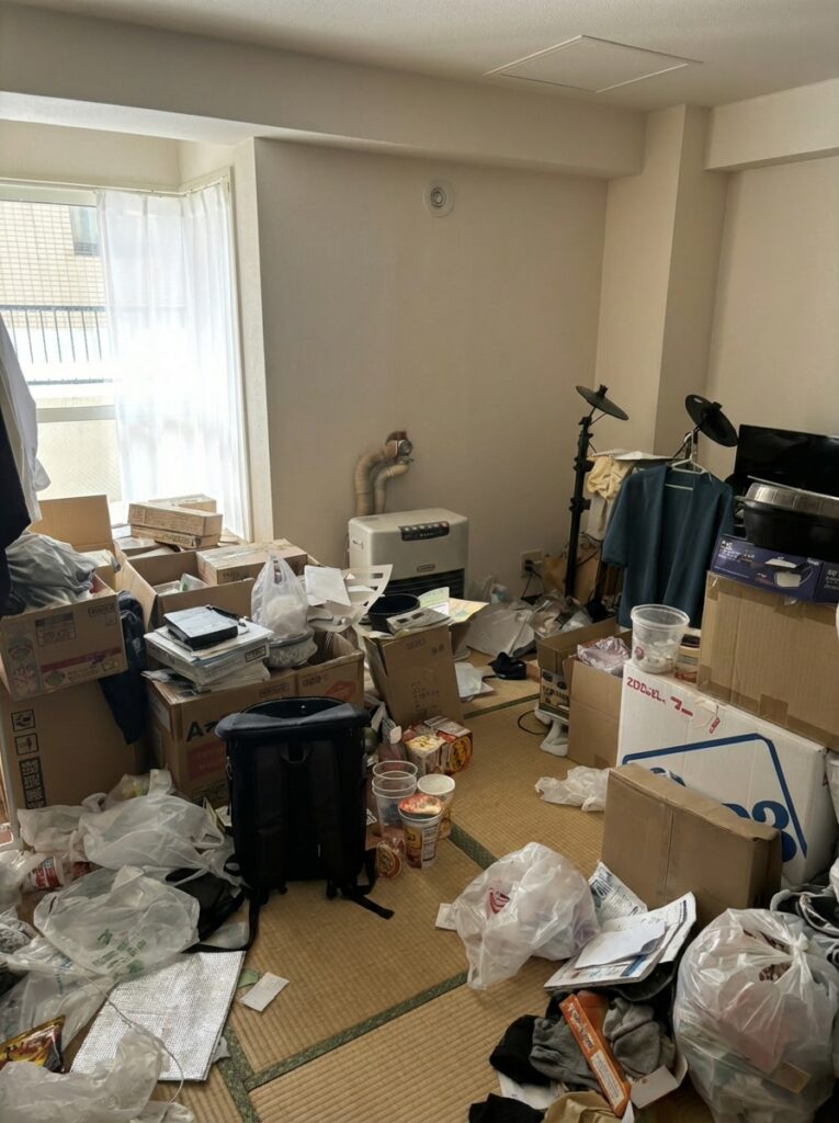 高知県越知町3LDKマンションM様のゴミ屋敷片付け事例 Before