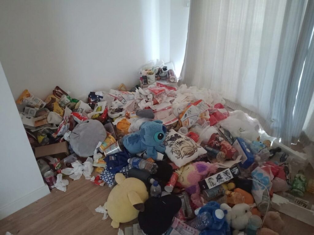 福岡県筑後市3LDK戸建てK様のゴミ屋敷片付け事例 Before