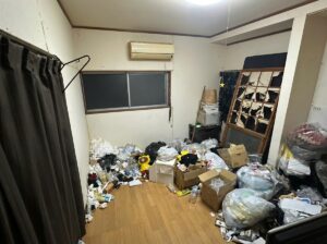 福岡県中間市1DKアパートF様のゴミ屋敷片付け事例