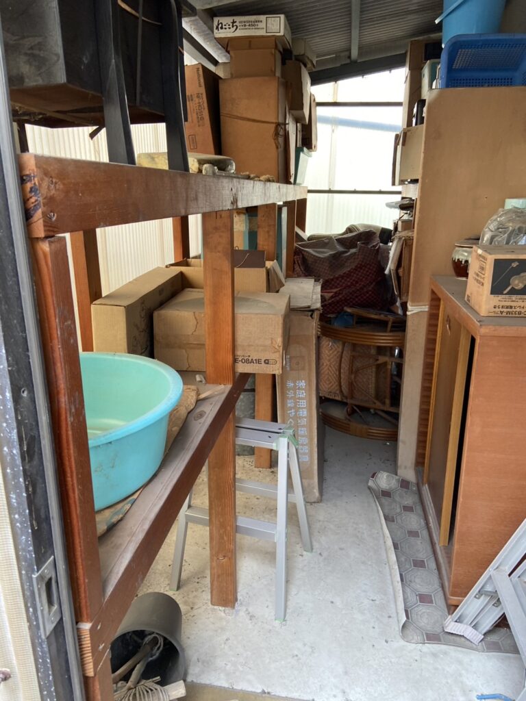 徳島県松茂町2DKアパートA様のゴミ屋敷片付け事例 Before