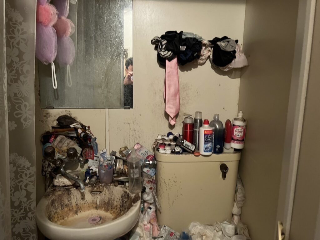 香川県観音寺市2LDKアパートS様のゴミ屋敷片付け事例 Before