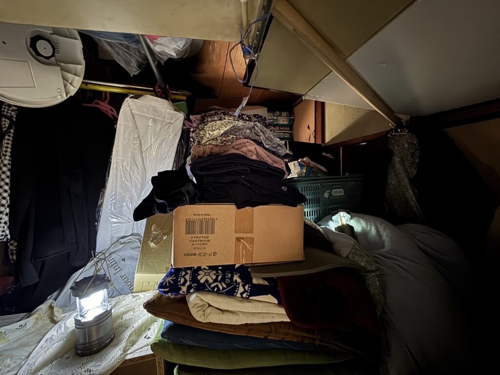 香川県三木町2LDKマンションM様のゴミ屋敷片付け事例 Before