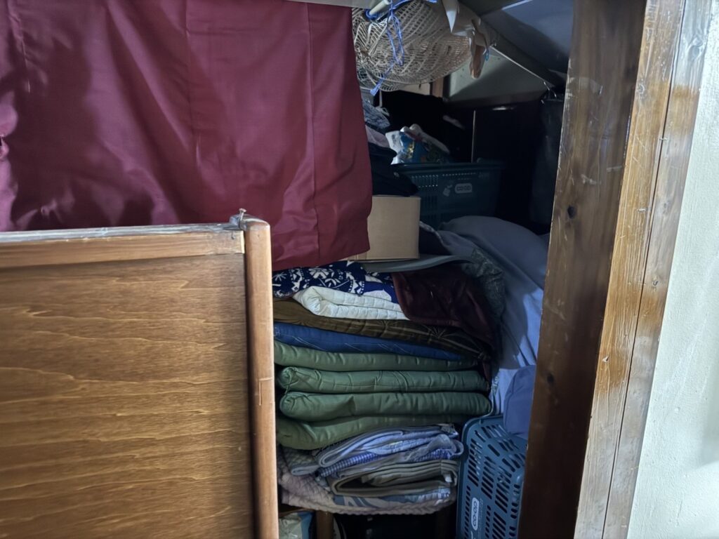 香川県宇多津町2LDKアパートF様のゴミ屋敷片付け事例 Before