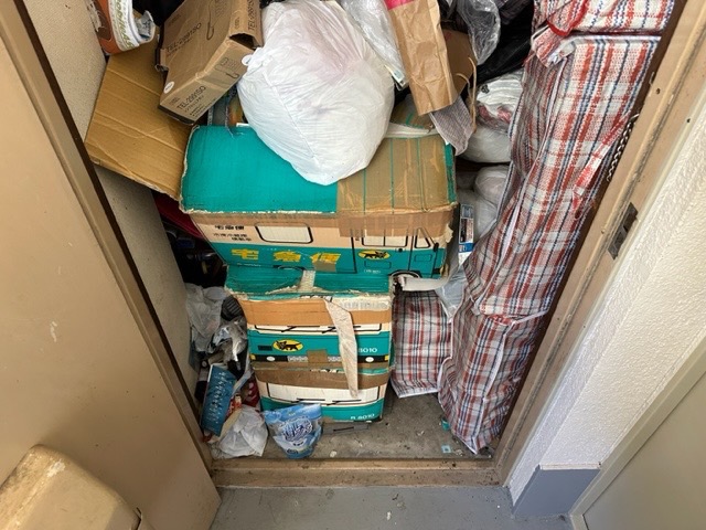 愛媛県上島町4LDK戸建てT様のゴミ屋敷片付け事例 Before