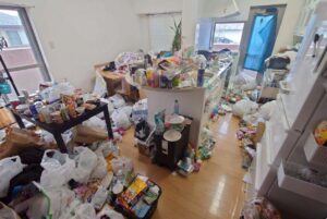 長崎県長与町1LDKマンションM様のゴミ屋敷片付け事例