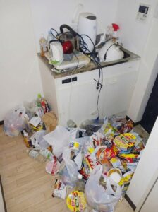 宮崎県五ヶ瀬町1DKマンションM様のゴミ屋敷片付け事例