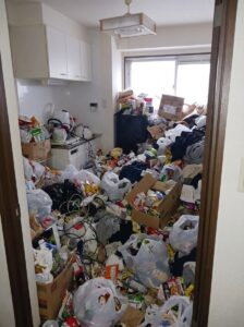 鹿児島県鹿児島市1DKアパートT様のゴミ屋敷片付け事例