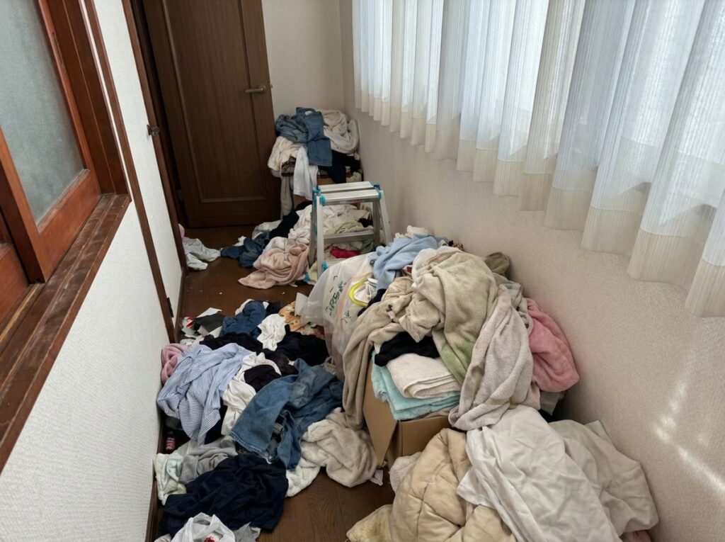 宮崎県串間市2DK戸建てF様のゴミ屋敷片付け事例 Before