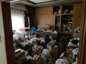 ゴミ屋敷片付け｜北海道上砂川町4LDKアパートＡ.Ｔ様の作業事例