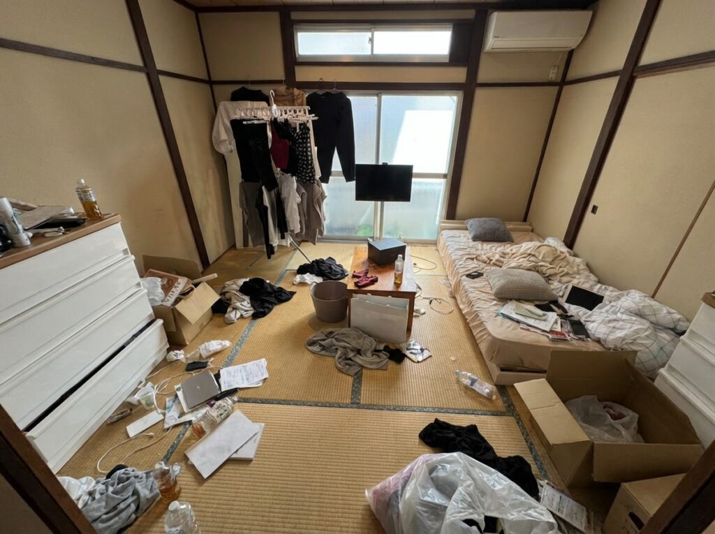 ゴミ屋敷片付け｜北海道枝幸町1LDKマンションＹ.Ｔ様の作業事例 Before
