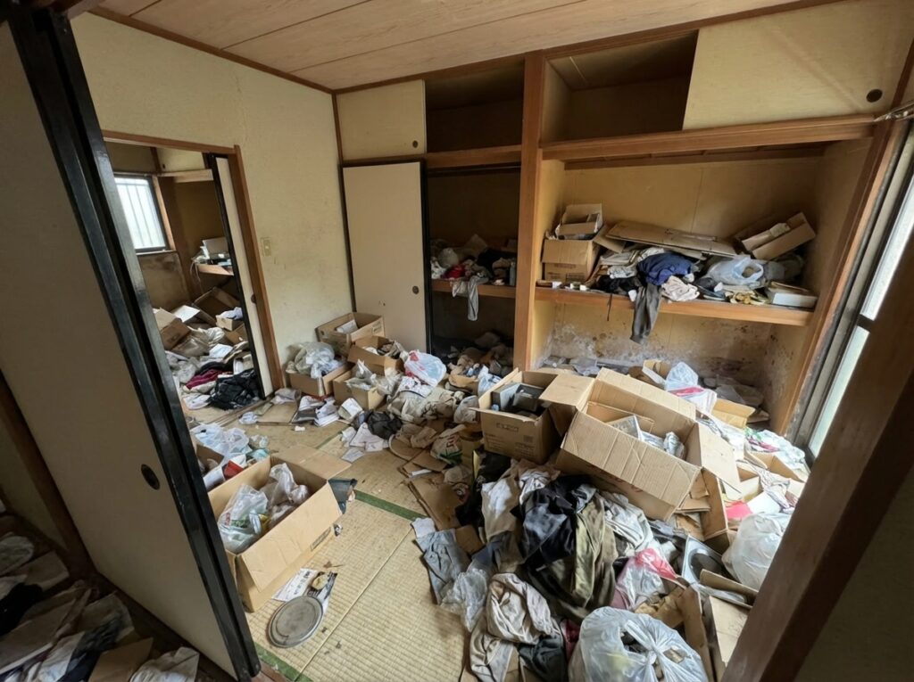 ゴミ屋敷片付け｜千葉県木更津市1R（ワンルーム）アパートＹ.Ｒ様の作業事例 Before