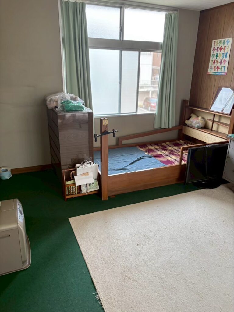 遺品整理｜千葉県鎌ケ谷市2LDKアパートＵ.Ｅ様の作業事例 Before