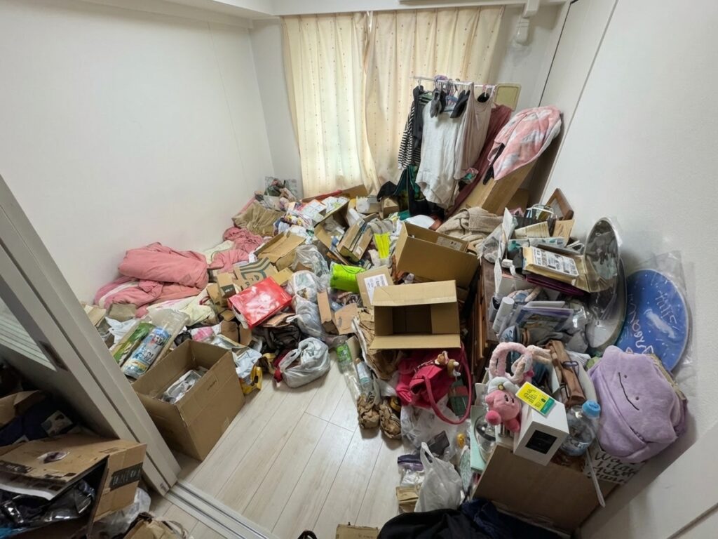 ゴミ屋敷片付け｜山口県山口市3LDK戸建て（一軒家）Ｈ.Ｎ様の作業事例 Before