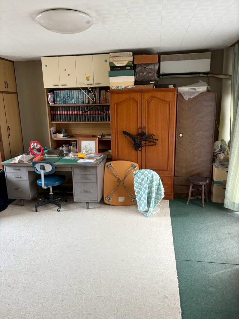 特殊清掃｜岡山県吉備中央町5LDK以上戸建て（一軒家）Ｎ.Ｒ様の作業事例 Before