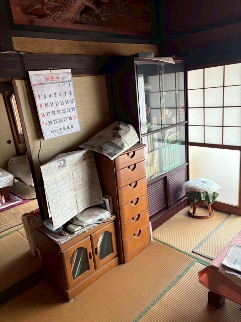 特殊清掃｜岡山県美咲町2DKアパートＦ.Ｋ様の作業事例 Before