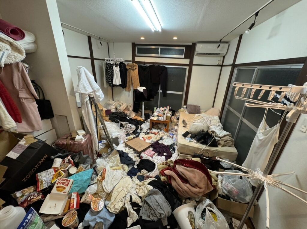 ゴミ屋敷片付け｜島根県出雲市3LDKマンションＭ.Ｎ様の作業事例 Before