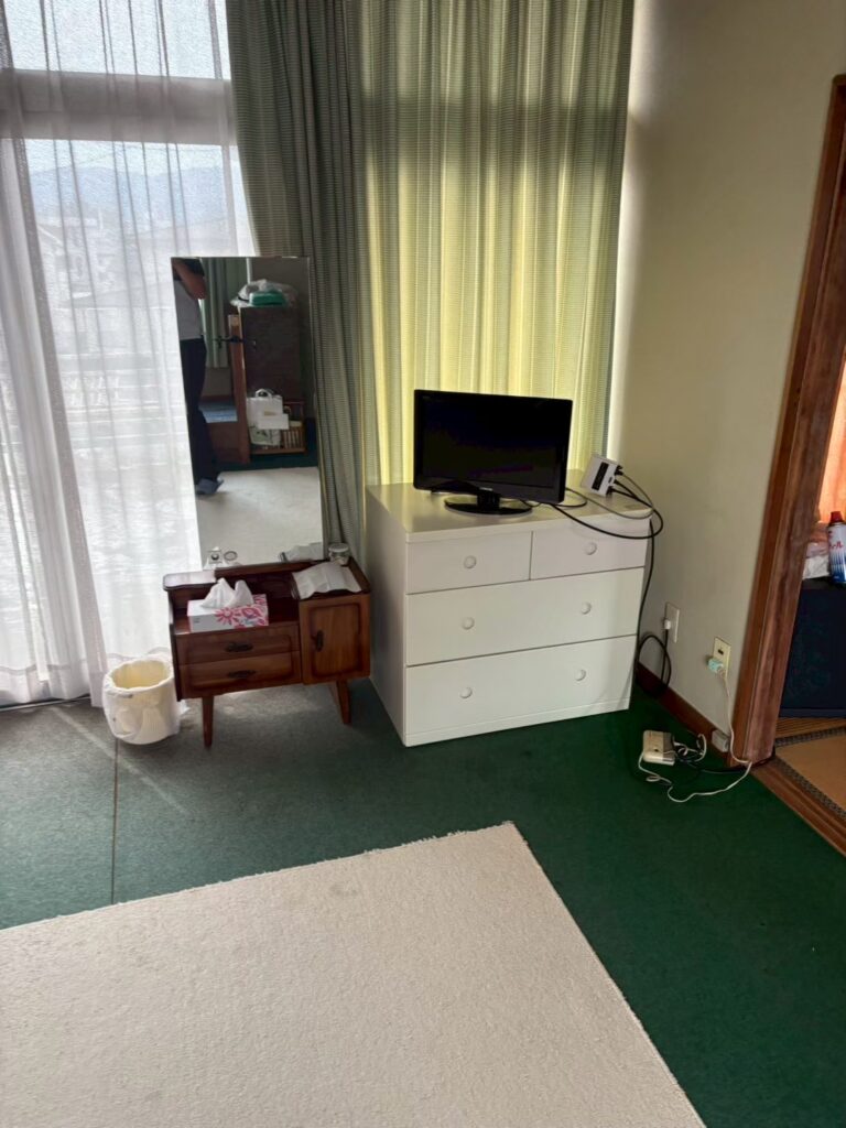 遺品整理｜東京都小笠原村2LDKマンションＭ.Ｋ様の作業事例 Before